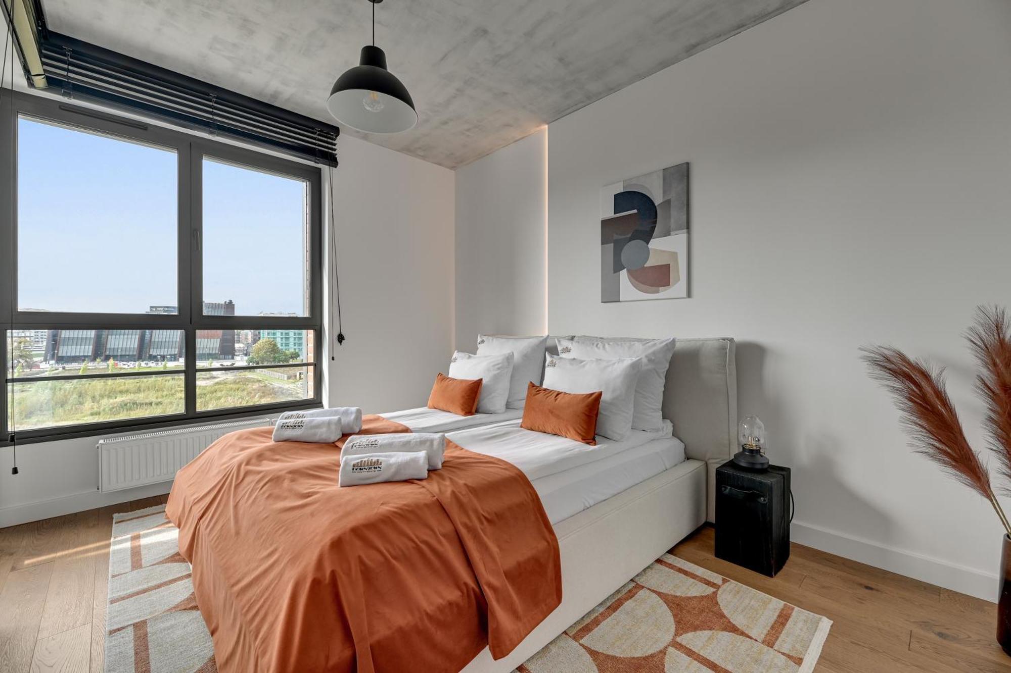 Doki Living - Foodhall & Parking By Downtown Apartments Gdansk Exterior photo